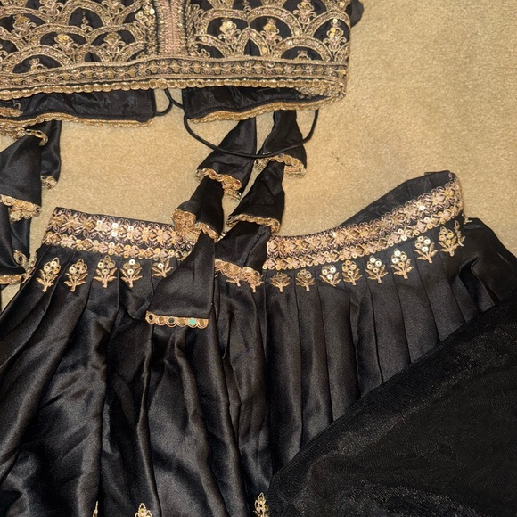 Black and Gold Embroidered Lehenga Set - Picture 8 of 12